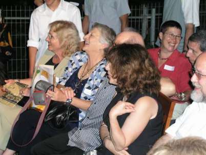  left-to-right: Sara, Shulamit, Arie (hidden), Rachelle, Gur-Arie, Eli-Lippa